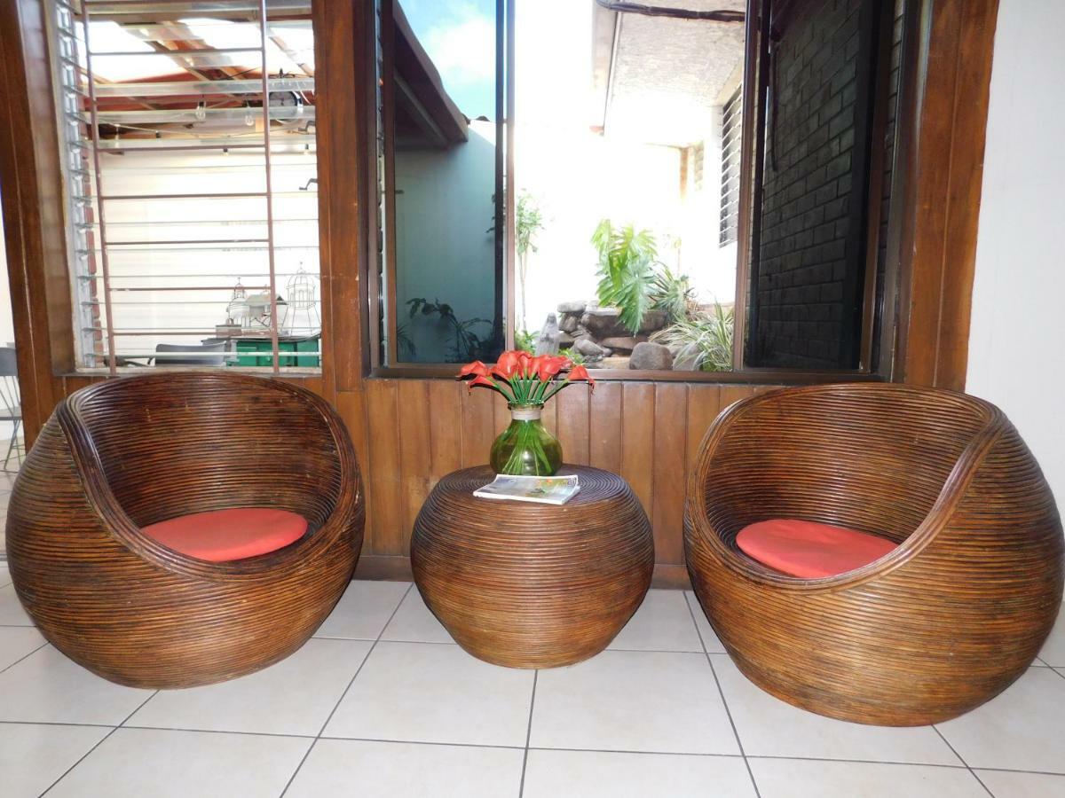 Hotel Meson De Maria Antiguo Cuscatlan Exterior photo