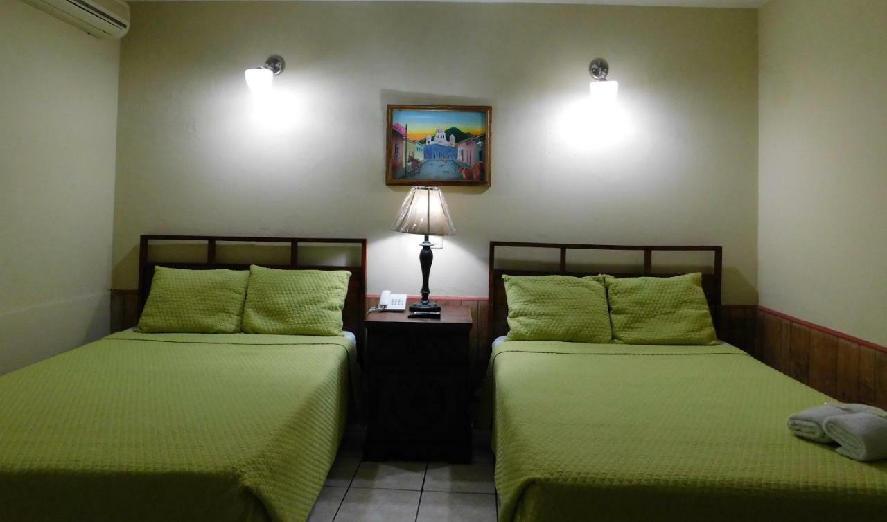 Hotel Meson De Maria Antiguo Cuscatlan Exterior photo
